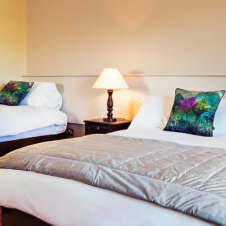 Hotel Peninsula 3*
