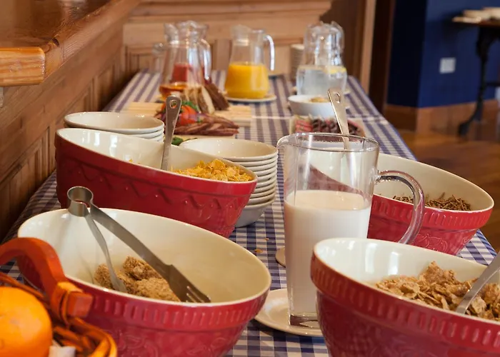 酒店 Peninsula 丁格尔